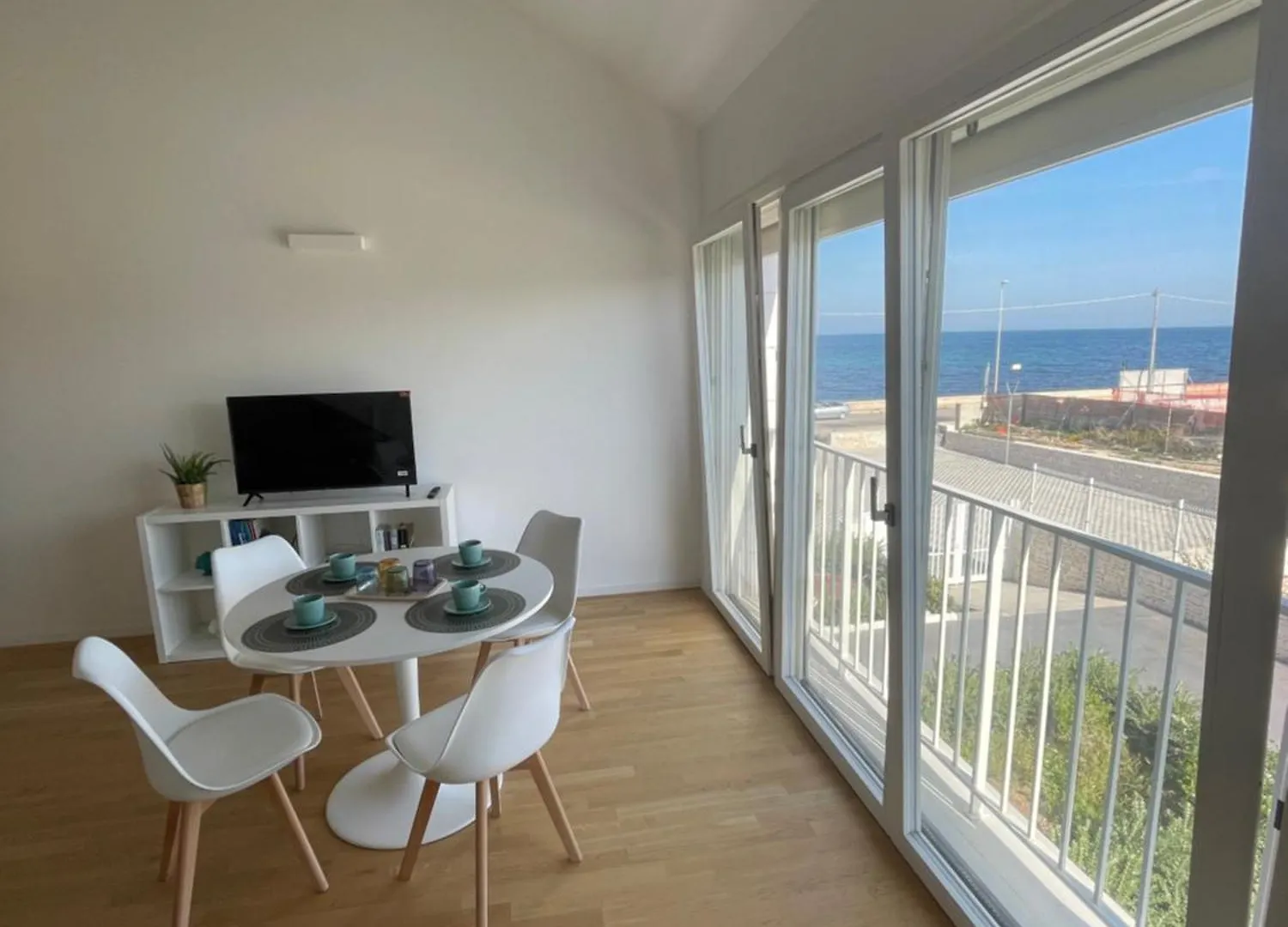 Casamare Leo Apartment Bari Italy